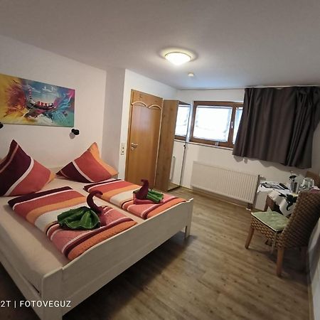 Gaestehaus Europa รูสท์ ภายนอก รูปภาพ