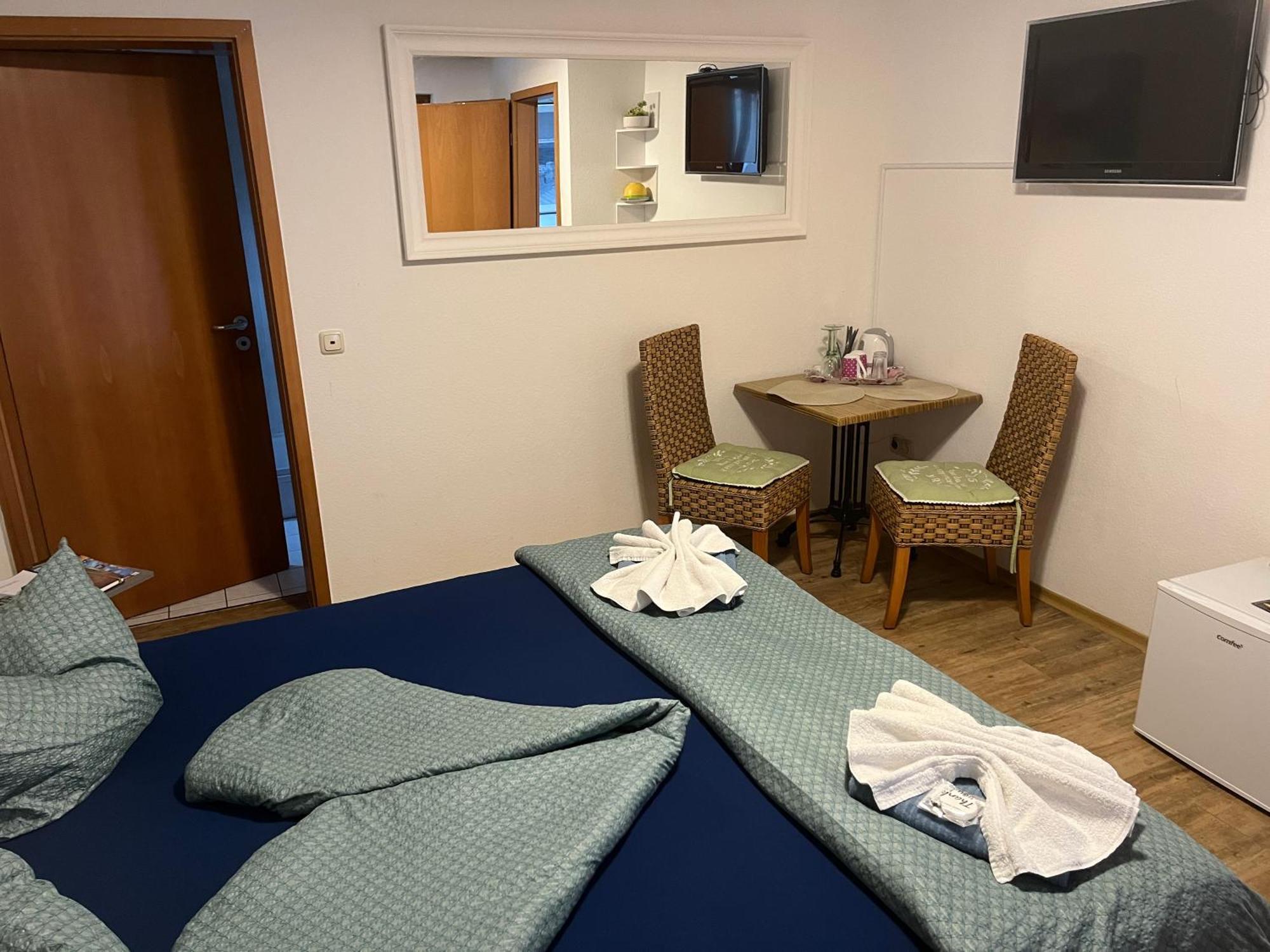 Gaestehaus Europa รูสท์ ภายนอก รูปภาพ